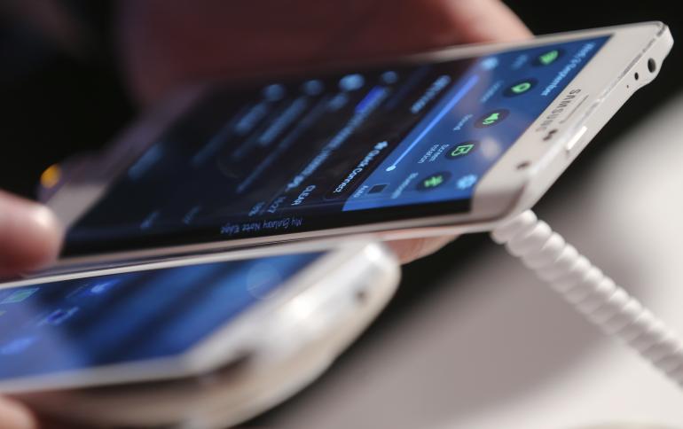 Samsung Galaxy S6 Bakal Terapkan 'Edge Display'