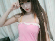 Mahasiswi Mirip Boneka Heboh di Internet 