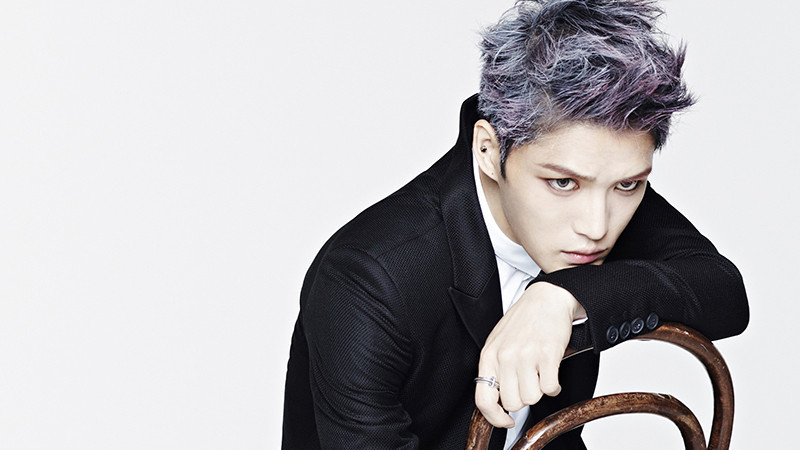 Kim Jae Joong Tampil Maskulin di Harper Bazaar 