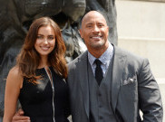 Irina dan Ronaldo Putus, The Rock Orang Ketiga?