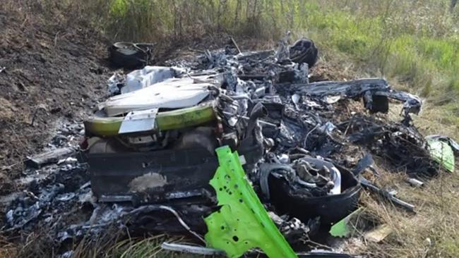 Ugal-Ugalan di Jalan Raya, Lamborghini ini Hancur Lebur