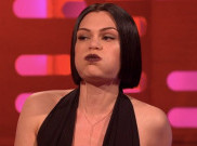 Heboh Video Jessie J Bernyanyi dengan Mulut Tertutup
