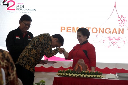 Benarkah ada Megawati Dibalik Kisruh PDIP VS KPK?