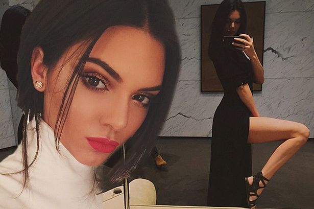 Foto Sensual Kendall Jenner Bersama Scott Disick Menuai Protes