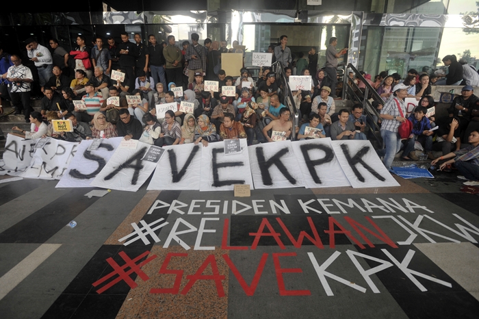 Presiden Dianggap Tidak Tegas, Relawan Salam 2 Jari Kembali Gigit Jari