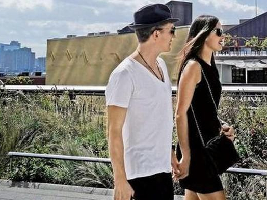 Bastian Schweinsteiger dan Ana Ivanovic Pacaran?