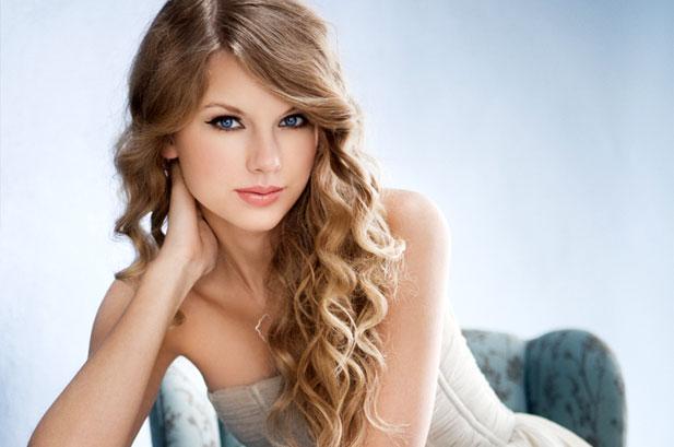 Taylor Swift Pamer Foto Seksi di Instagram
