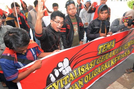 Kontrak Izin Freeport Diperpanjang, Jokowi Didesak Panggil Menteri ESDM