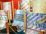 Yuk, Belanja Batik Warna-Warni di Surabaya