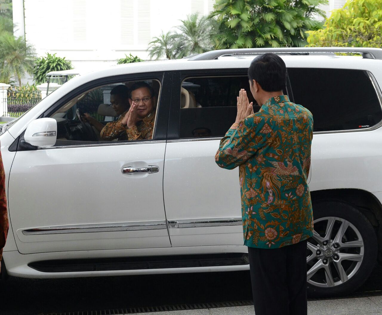 Prabowo Anugerahi Jokowi Gelar Pendekar Utama