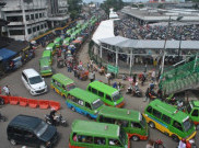 100 Hari Kerja Jokowi-JK, Sopir Angkot Minta Perbaikan Sistem Operasi