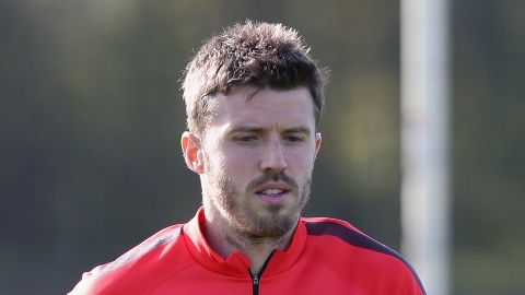 Cedera Serius, Carrick Menepi Empat Minggu