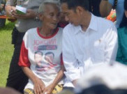 Sambangi Ngawi, Jokowi Serahkan Bantuan Ratusan Alat Pertanian