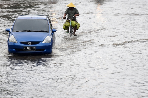  Waspada, Jakarta Tergenang Air