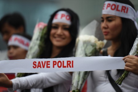 Aksi Unik Para Demonstran KPK vs Polri