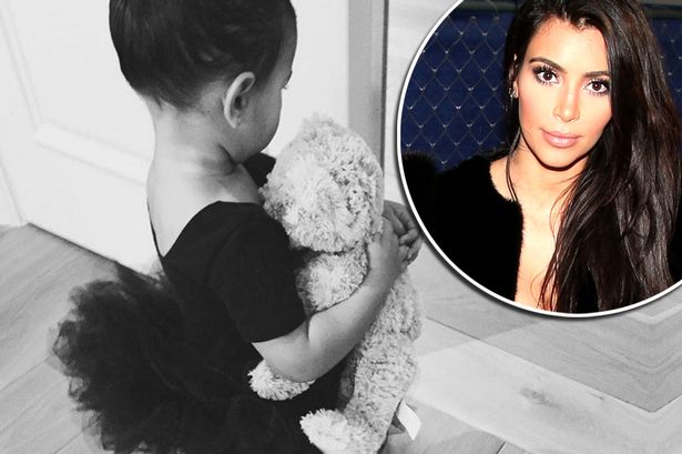 Kim Kardashian Pamerkan Foto-Foto Anaknya