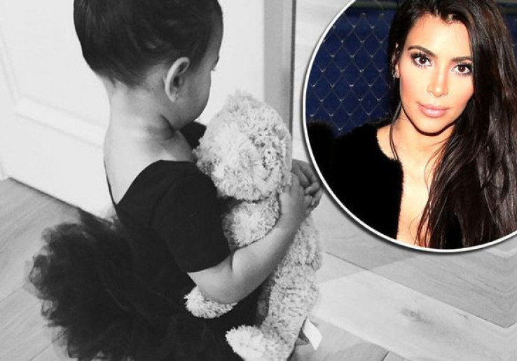 Kim Kardashian Pamerkan Foto-Foto Anaknya