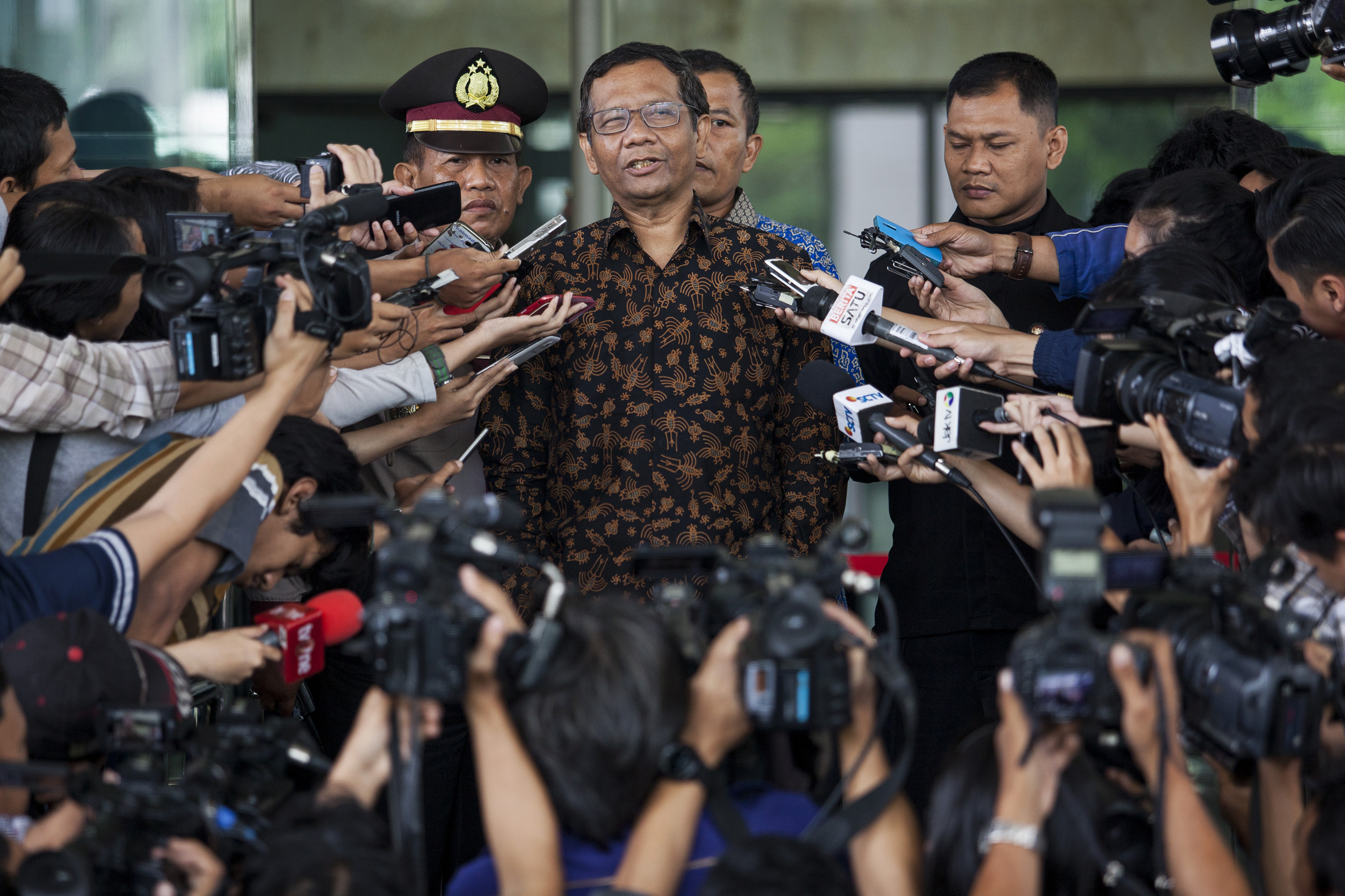 Mendengar Kinerja KPK Lumpuh, Mahfud Temui Pimpinan KPK