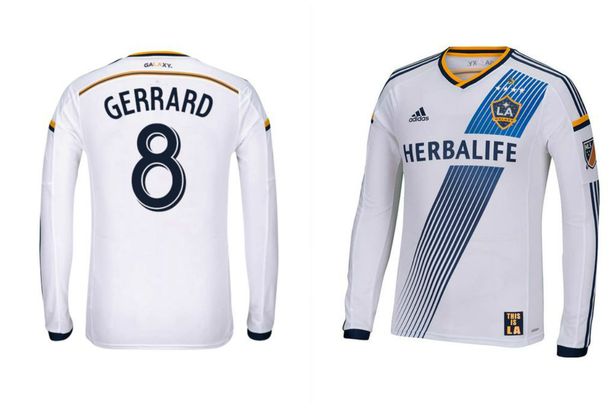 LA Galaxy Pasarkan Jersey Steven Gerrard