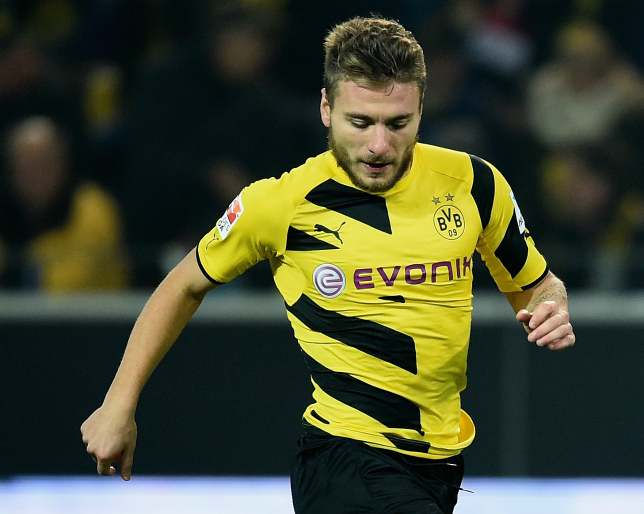 Liverpool Incar Striker Borussia Dortmund