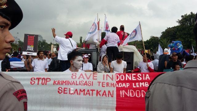 Ribuan Massa Demonstran Desak Jokowi Lantik Budi Gunawan