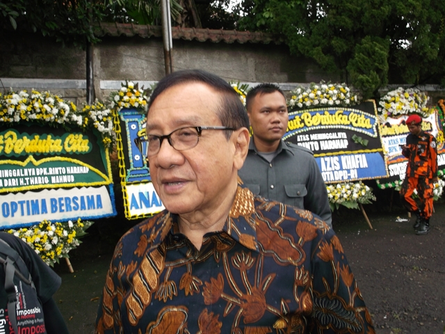 Akbar Tanjung Fans Lagu Rinto Harahap