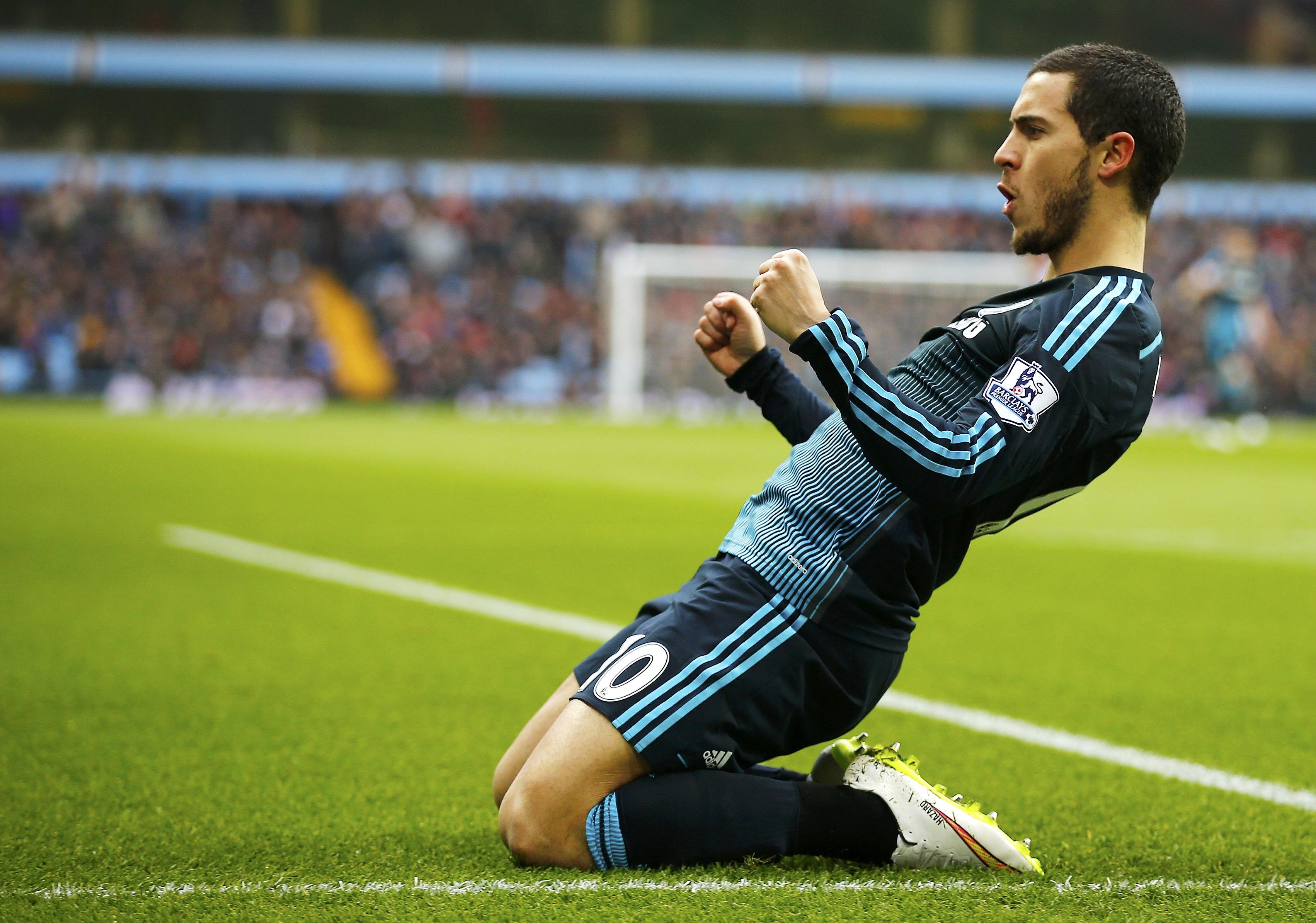 Eden Hazard Semringah Perpanjang Kontrak Hingga 2020