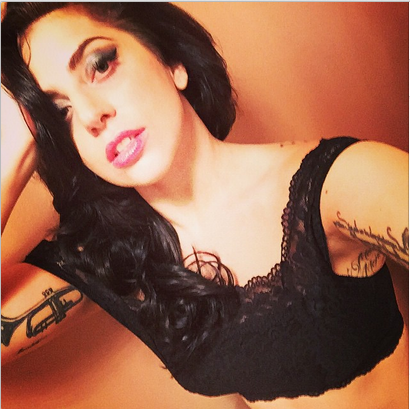  Lady Gaga Siap Tampil Habis-Habisan di Piala Oscar 2015