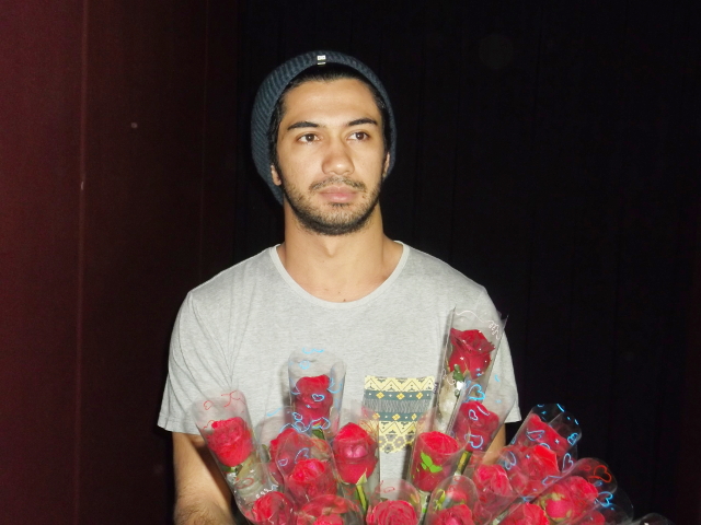 Ditanya Pasangan, Reza Rahadian Menghindar