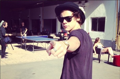 Ulang Tahun, Harry Styles Dimanja Pacar Baru