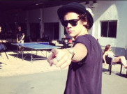 Ulang Tahun, Harry Styles Dimanja Pacar Baru