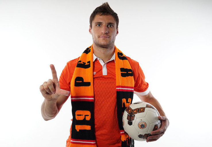 Striker Anyar Persija Bersaing dengan CR7 dan Messi
