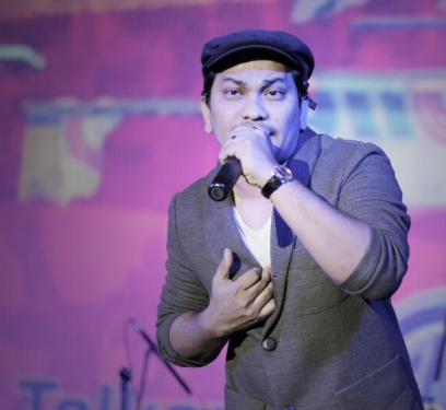 Sempat Menolak, Tompi Kini Dukung Penjualan CD di Waralaba
