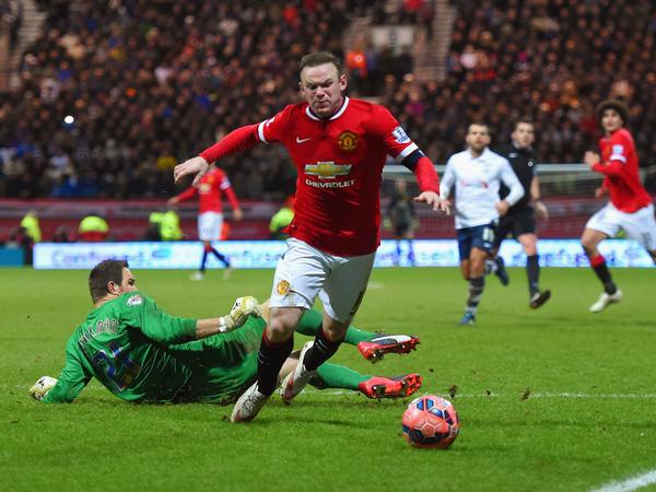 Lakukan Diving, Rooney Minta Maaf