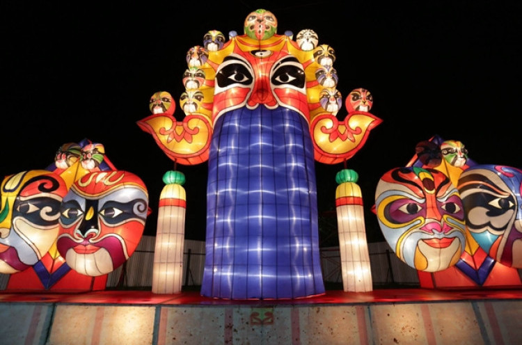 Indahnya Lampion Raksasa di Festival Lampion Suzhou