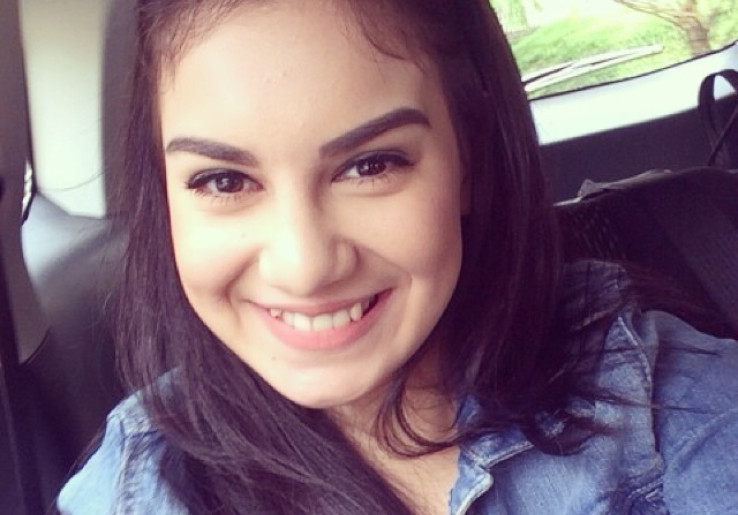Irish Bella Bintang Muda yang Seksi