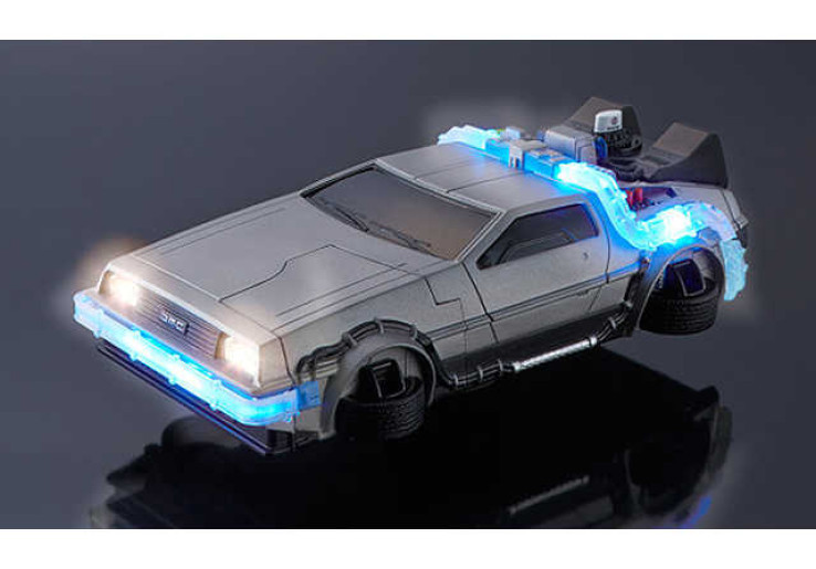 Wujud Nyata DeLorean dalam Film “Back To The Future” di iPhone
