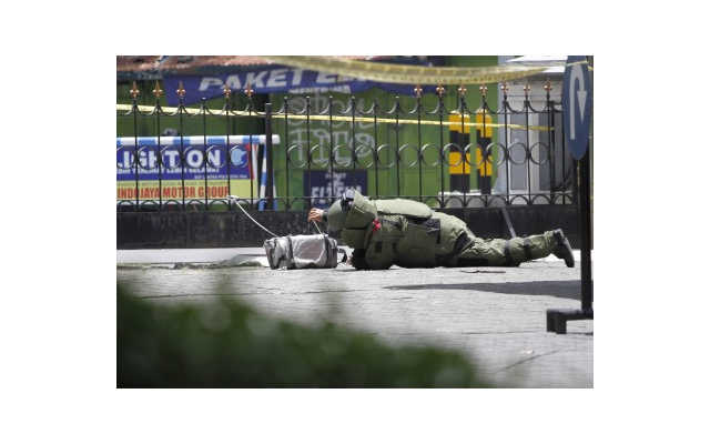 Benda Diduga Bom Meledak di ITC Depok