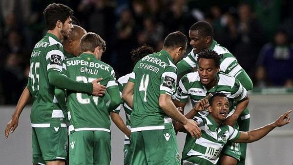 Video Gol Spektakuler Luis Nani di Sporting Lisbon