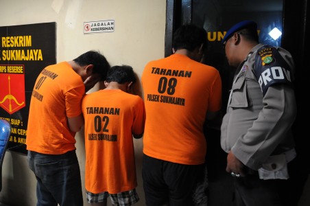 Tertangkap, Seorang Begal Motor Dibakar Hidup-Hidup