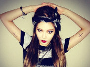 3 Pose Seksi Hyuna 4Minute Menantang Mata Lelaki