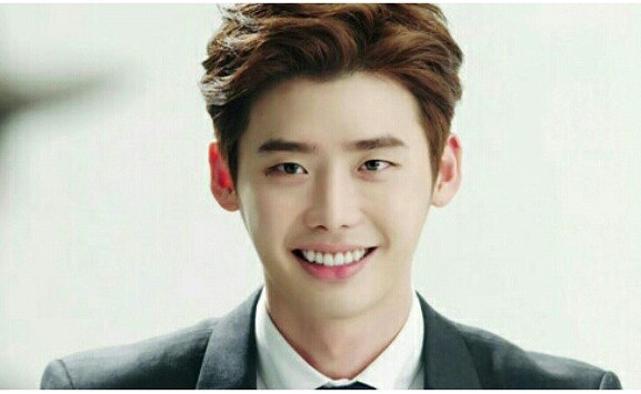 Kiprah Lee Jong Suk di Dunia Hiburan