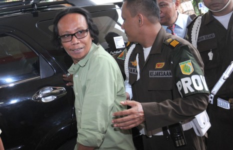 Mandra Tidak Jawab Pertanyaan Penyidik
