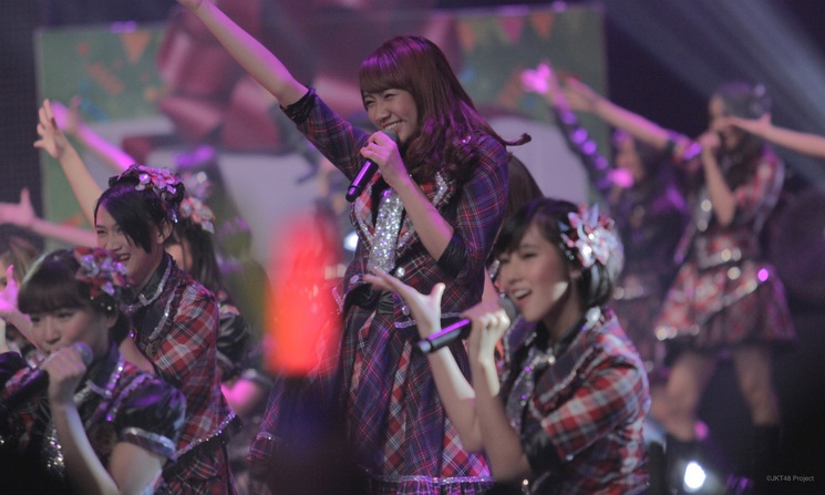 Yui AKB48 Sambut Penonton ke-Satu Juta
