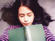 Maudy Ayunda, Artis Cantik yang Hobi Baca Buku