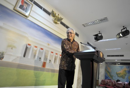 Pengalaman Pertama Iwan Fals Injakkan Kaki di Istana Merdeka