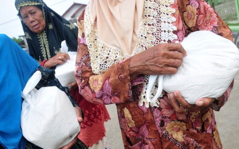 Harga Beras Tinggi, Pedagang Beras di Kramat Jati