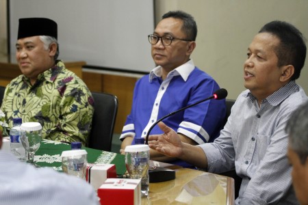 Tidak Penuhi Syarat, Ambisi Soetrisno Bachir Gantikan Amien Rais Terancam Gagal