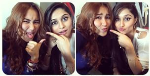 Potret Kedekatan Saumya Seth dengan Ayu Ting Ting