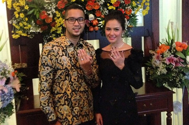 Keluarga Angkat Bicara Soal Pernikahan Revalina di Bali